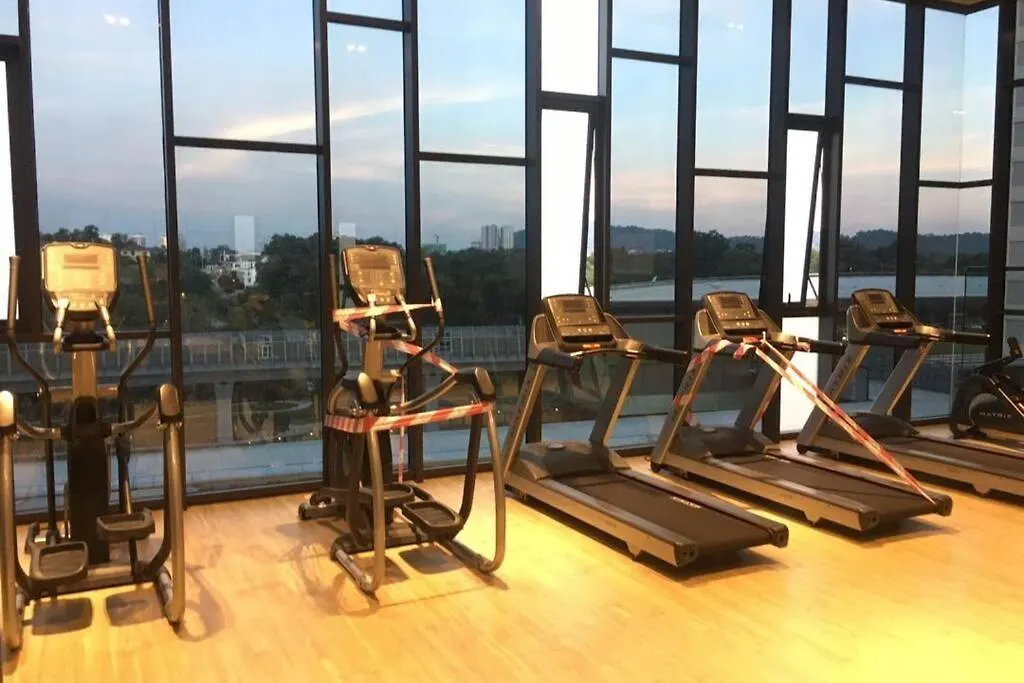 Dsara Sentral Condo 2-4Pax L Next To Mrt L 2Min Near Hospital Sgbuloh & Subang Airport Sungai Buloh Apartment