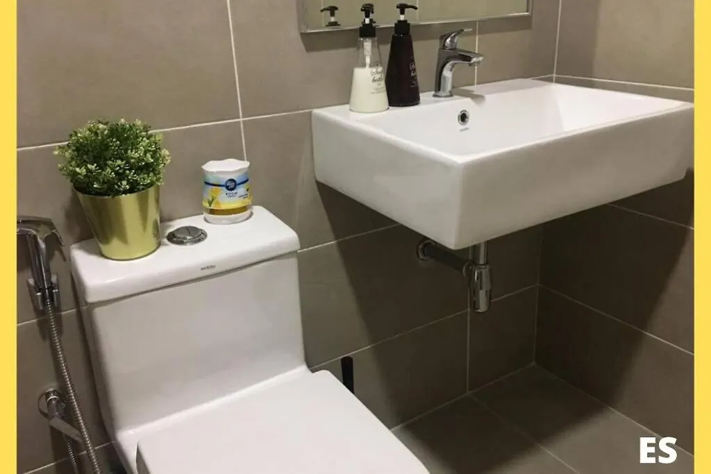 Dsara Sentral Condo 2-4Pax L Next To Mrt L 2Min Near Hospital Sgbuloh & Subang Airport Sungai Buloh